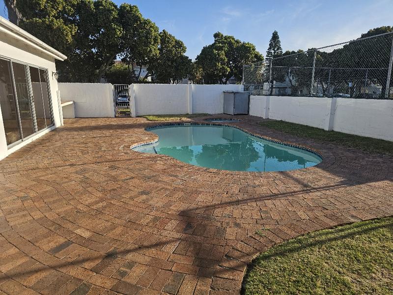 To Let 1 Bedroom Property for Rent in Glenwood Western Cape